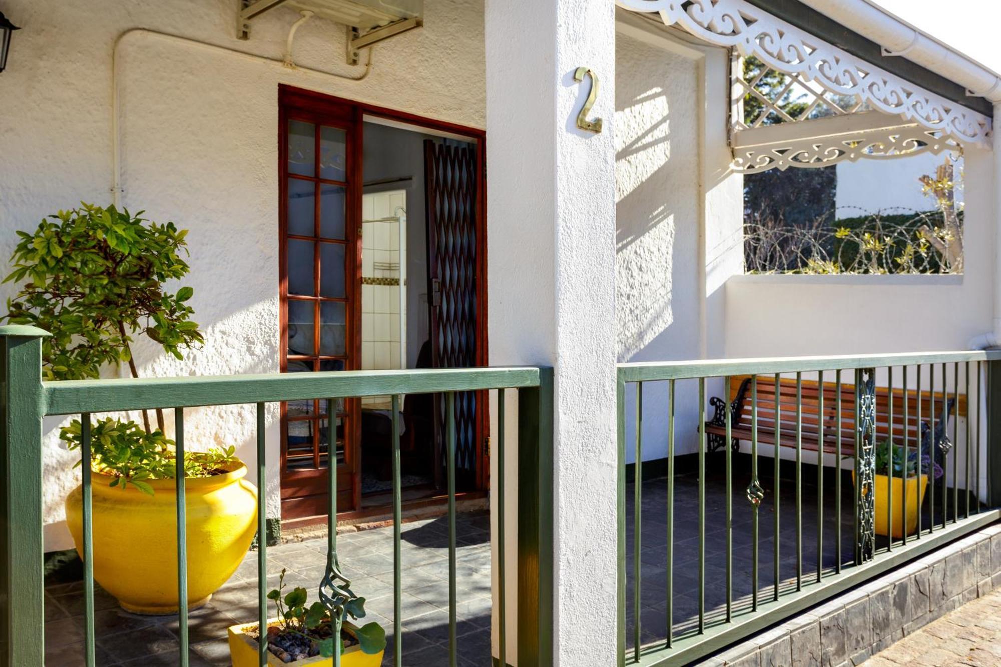 Horse And Mill Guesthouse Colesberg Bagian luar foto