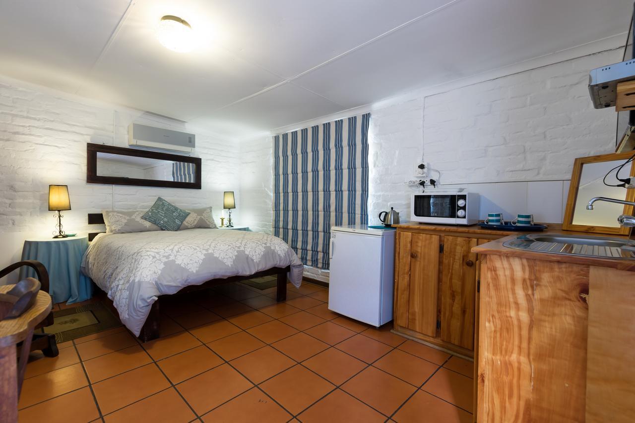 Horse And Mill Guesthouse Colesberg Bagian luar foto